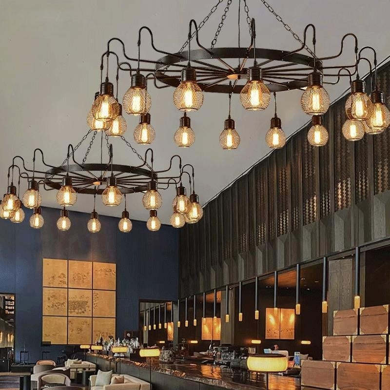 Industrial LED chandelier in bar, Alessio lighting