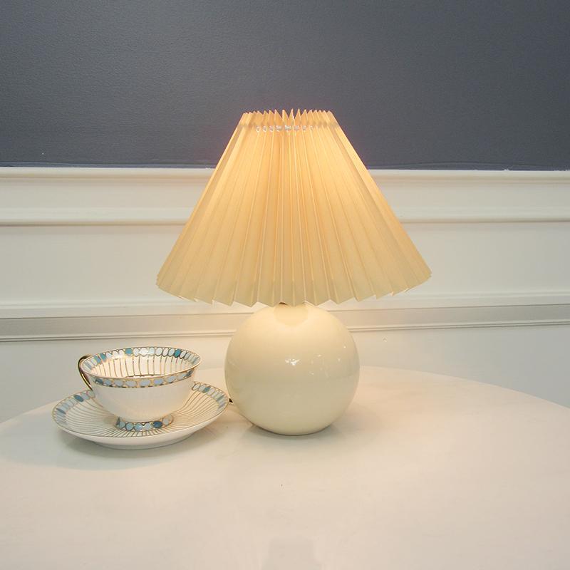Ozawa Vintage Bedside Table Lamp, Cream/Beige/White, Rattan/Wood/Ceramic