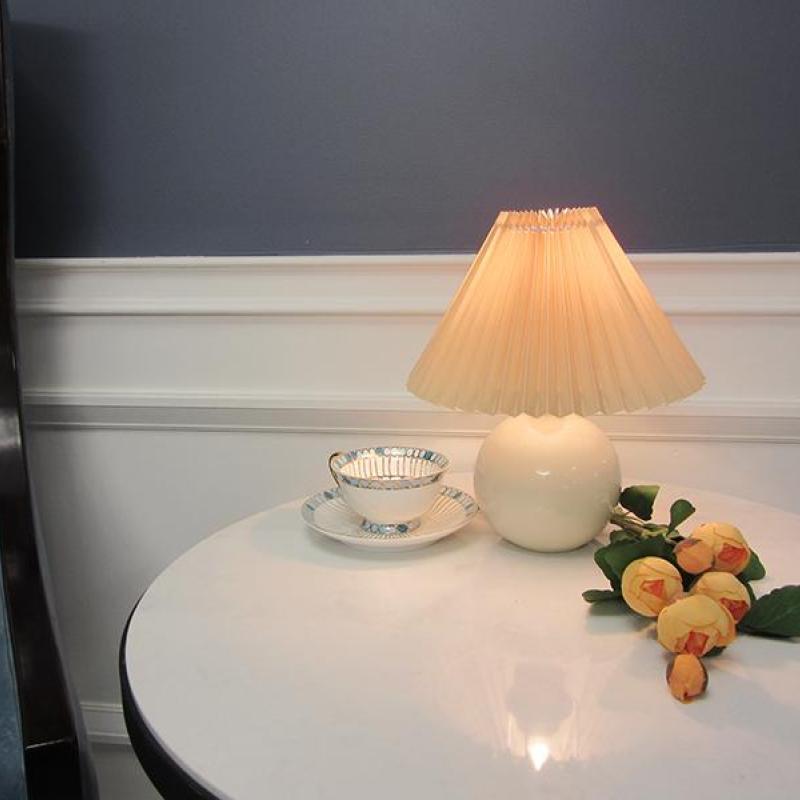 Ozawa Vintage Bedside Table Lamp, Cream/Beige/White, Rattan/Wood/Ceramic