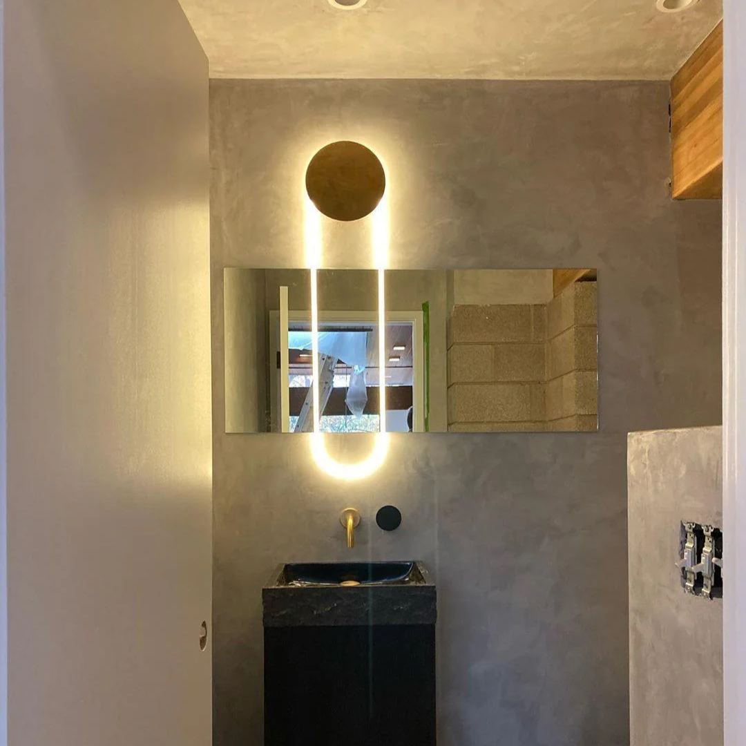 Edge Contemporary Metal Acrylic Wall Lamp Bathroom Bedroom