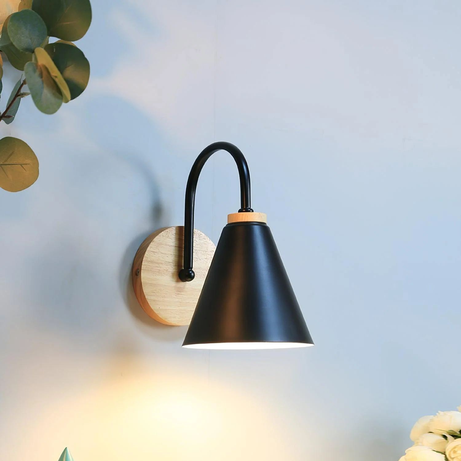 Ozawa Minimalism White Metal Wood Wall Lamp Dining Room Bedroom