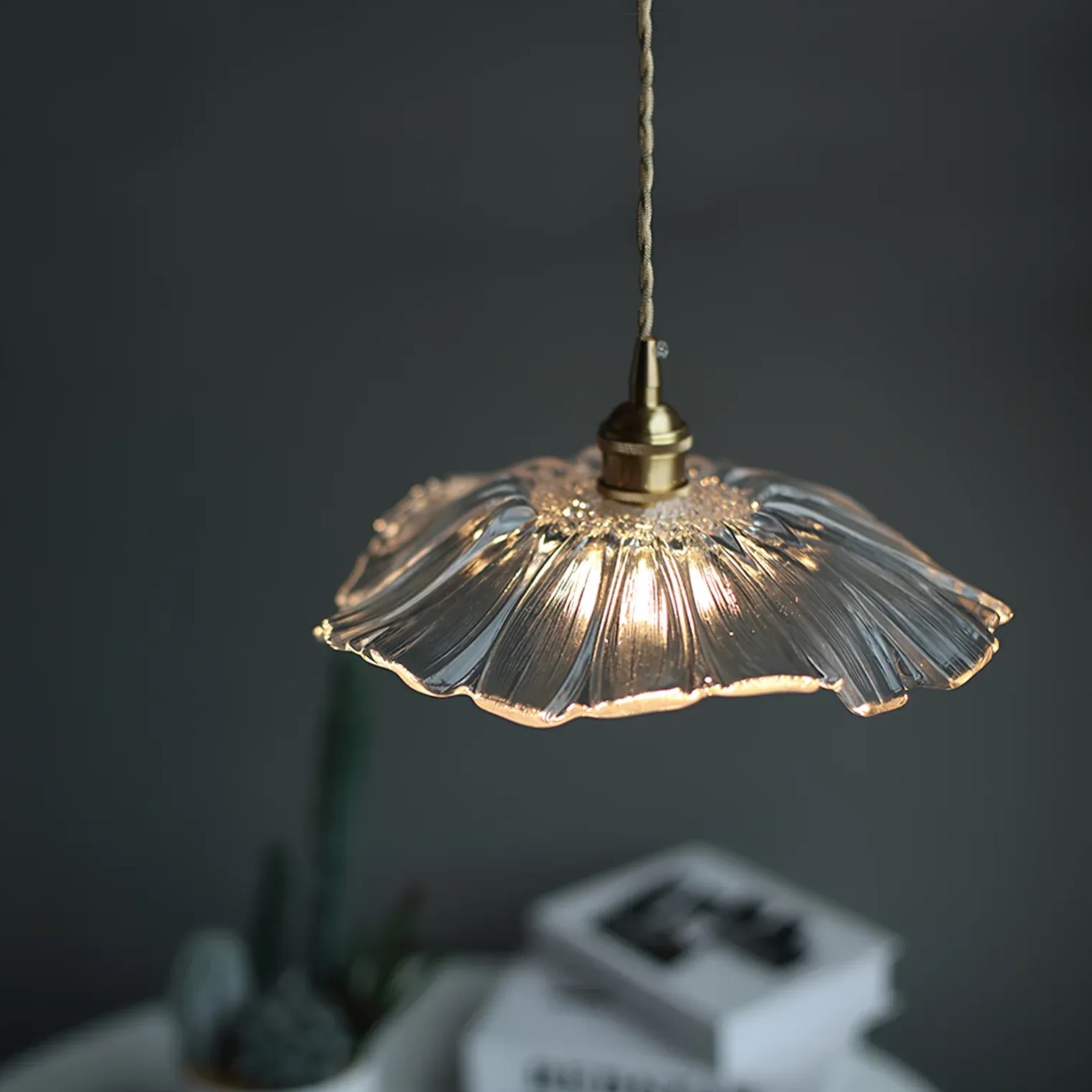 Carins Modern Flower Glass Hanging Pendant Light Dining Room