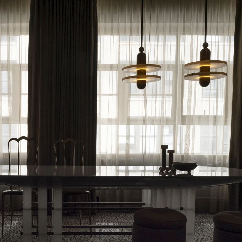 Jade Modern Comet Round Metal Alabaster Pendant Light Dining Bathroom