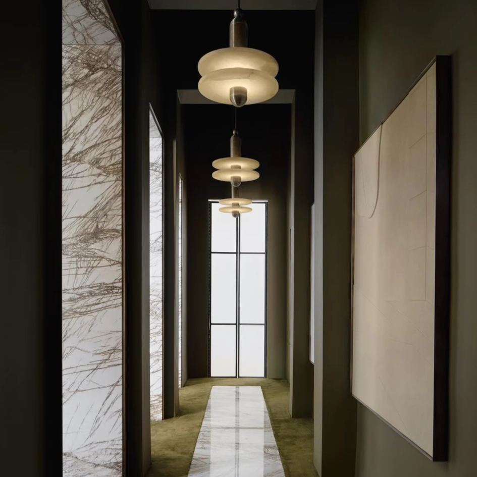 Jade Modern Comet Round Metal Alabaster Pendant Light Dining Bathroom