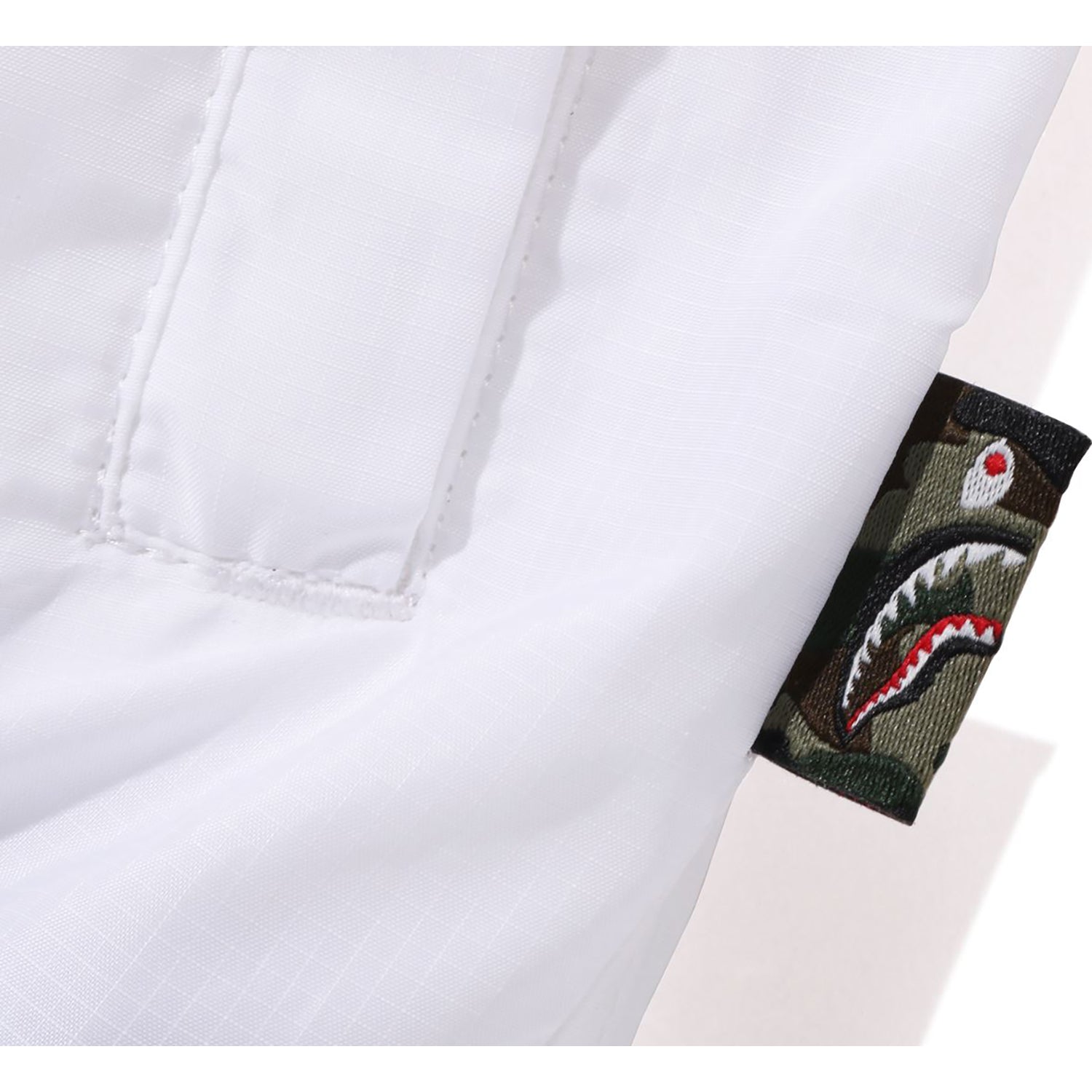 SHARK HOODIE JACKET LADIES-IYAMIUIO