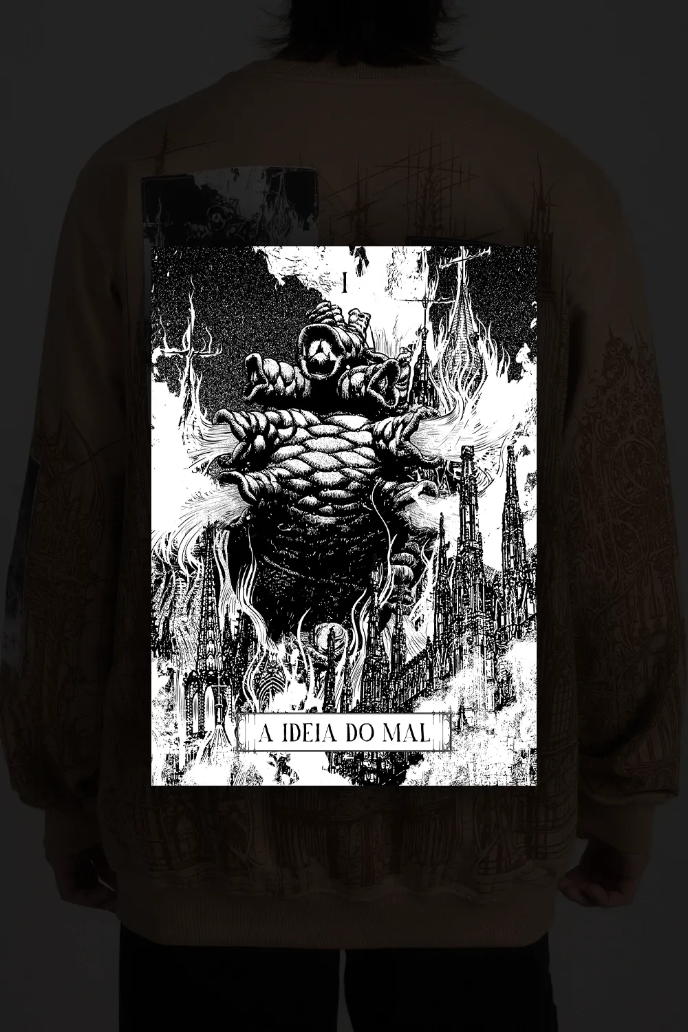 Moletinho Museum Long Sleeve-IYAMIUIO