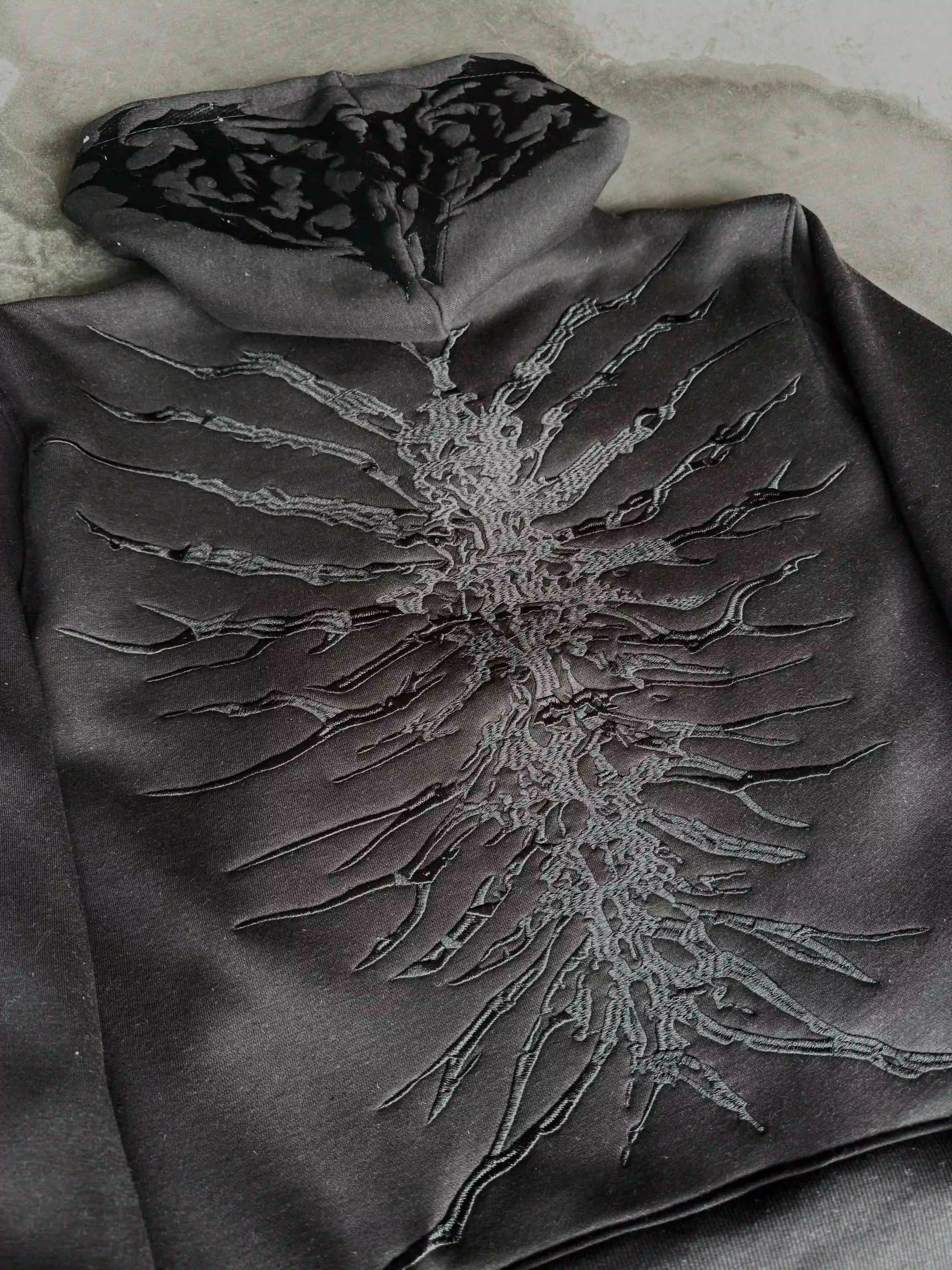 “Ghoul” ZIP-UP (Black)-IYAMIUIO