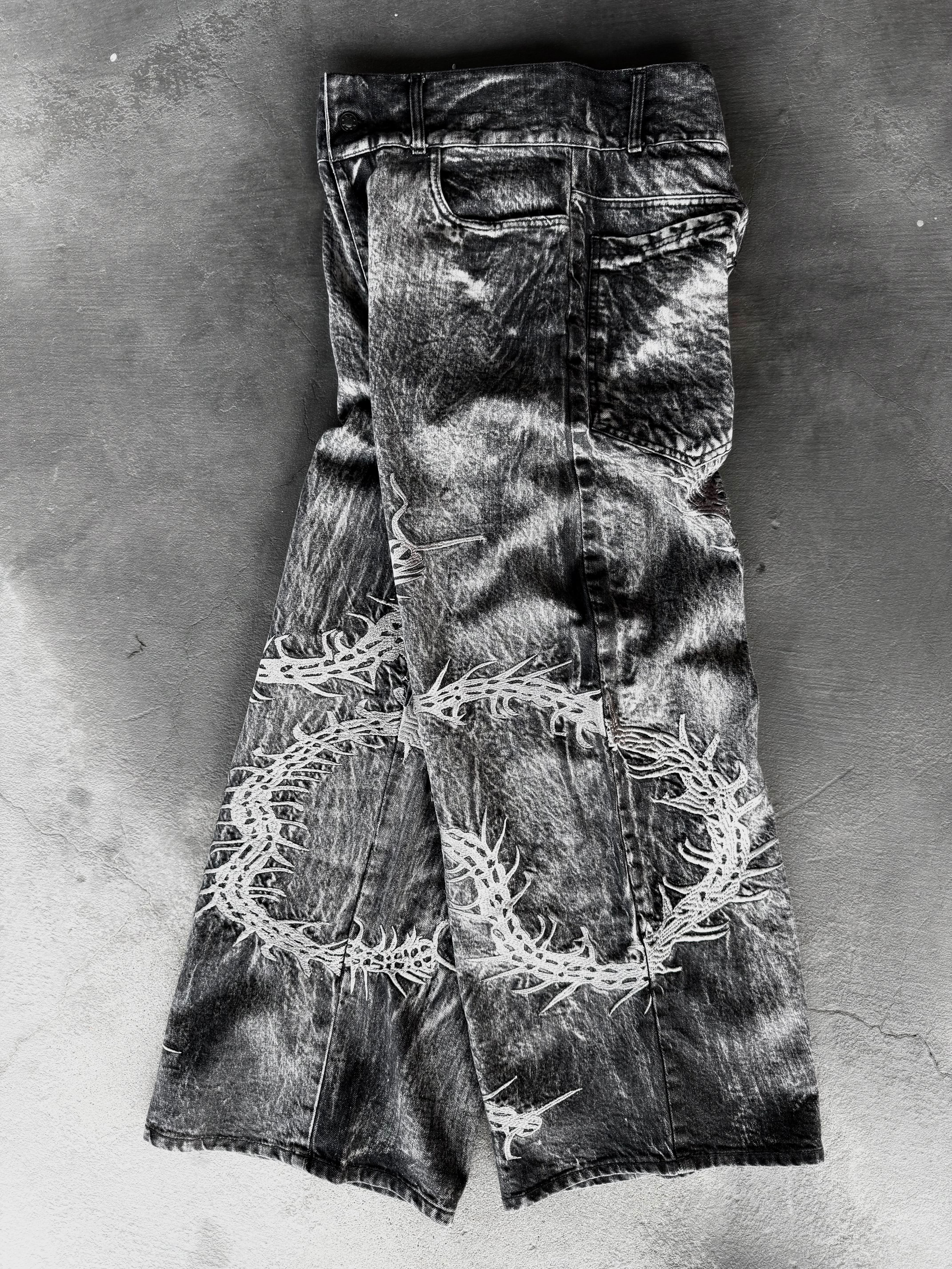 “Ghoul” Jeans-IYAMIUIO