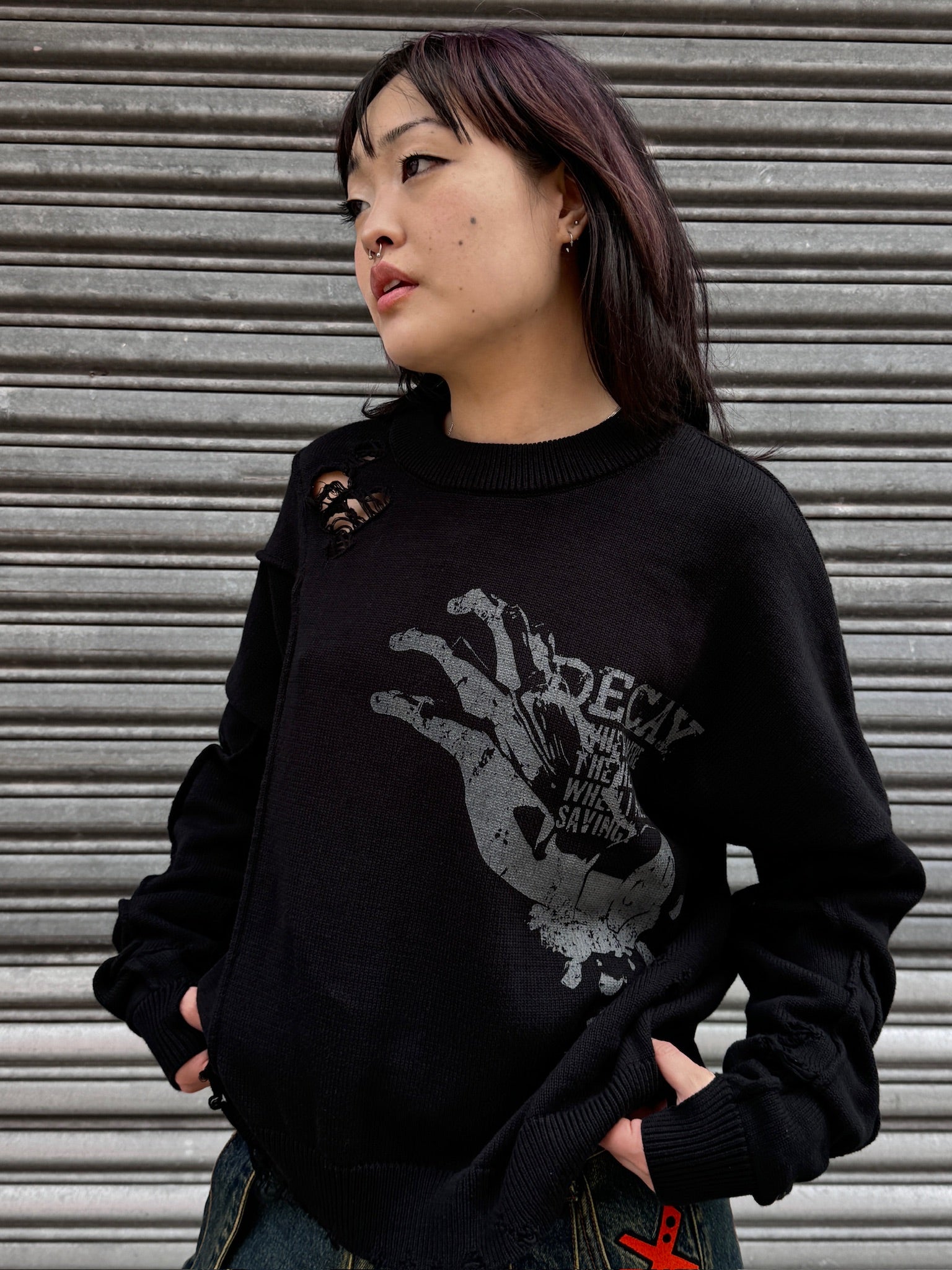 "DECAY" Knit-IYAMIUIO