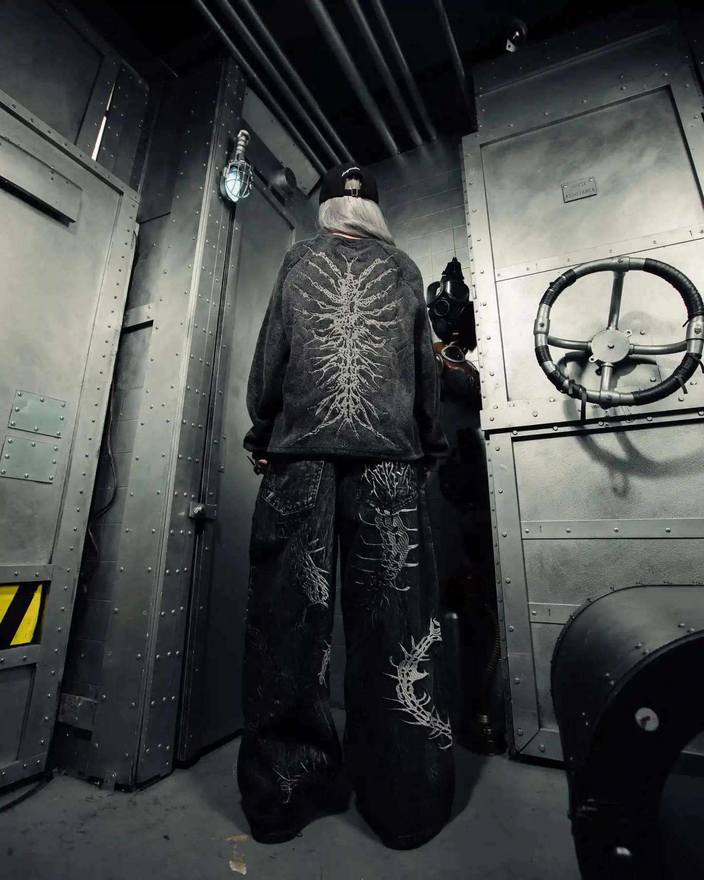 GHOUL JEANS+SWEATSHIRT-IYAMIUIO