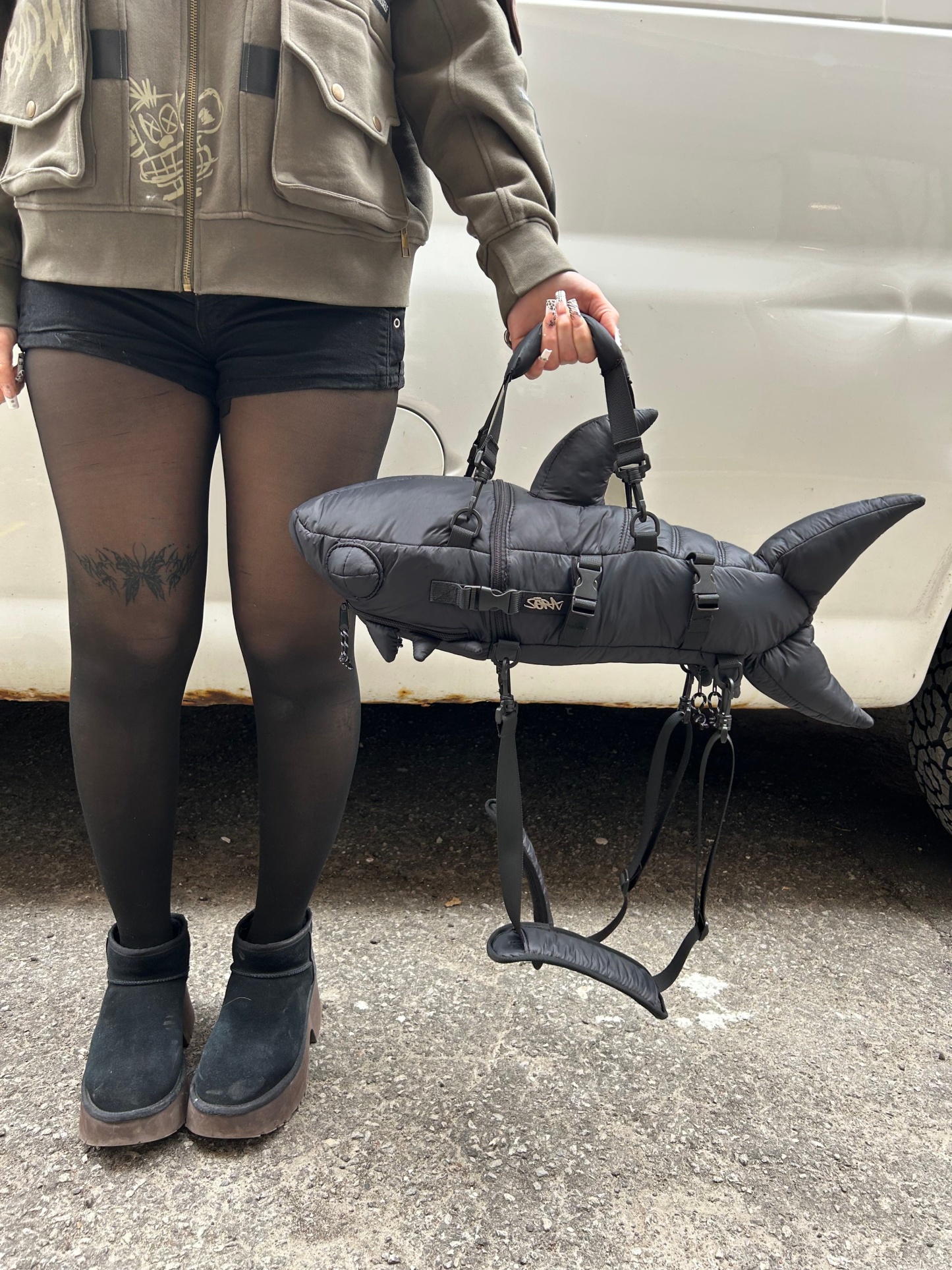 "SHARK" Bag-IYAMIUIO