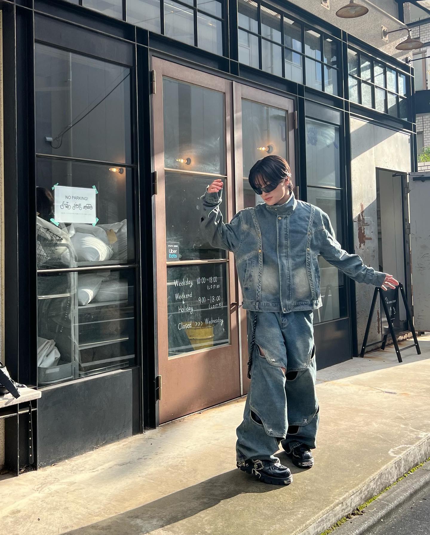 【23s May.】 Trendy Cutout Jeans-IYAMIUIO