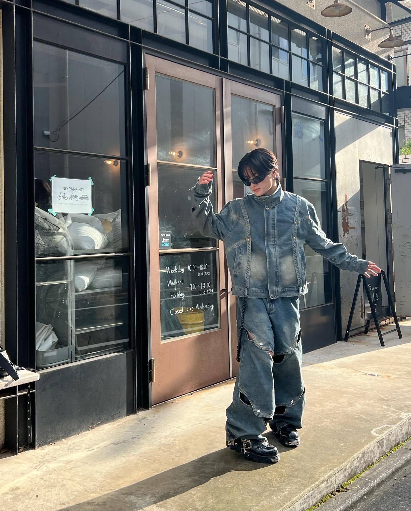 【23s May.】 Trendy Cutout Jeans-IYAMIUIO