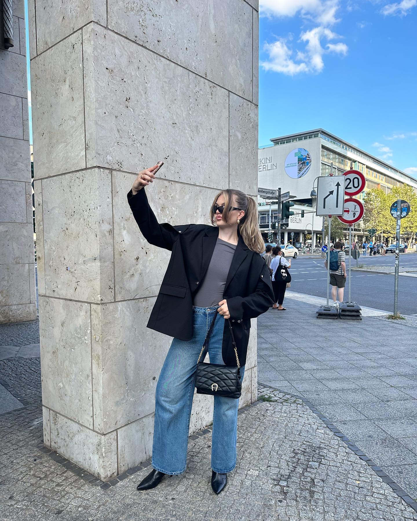 【23s July.】Button Shoulder Pad Suit-IYAMIUIO