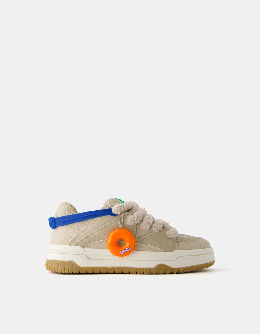 Sneakers with keyring detail-BERSSSHKA X SSSTUFFF