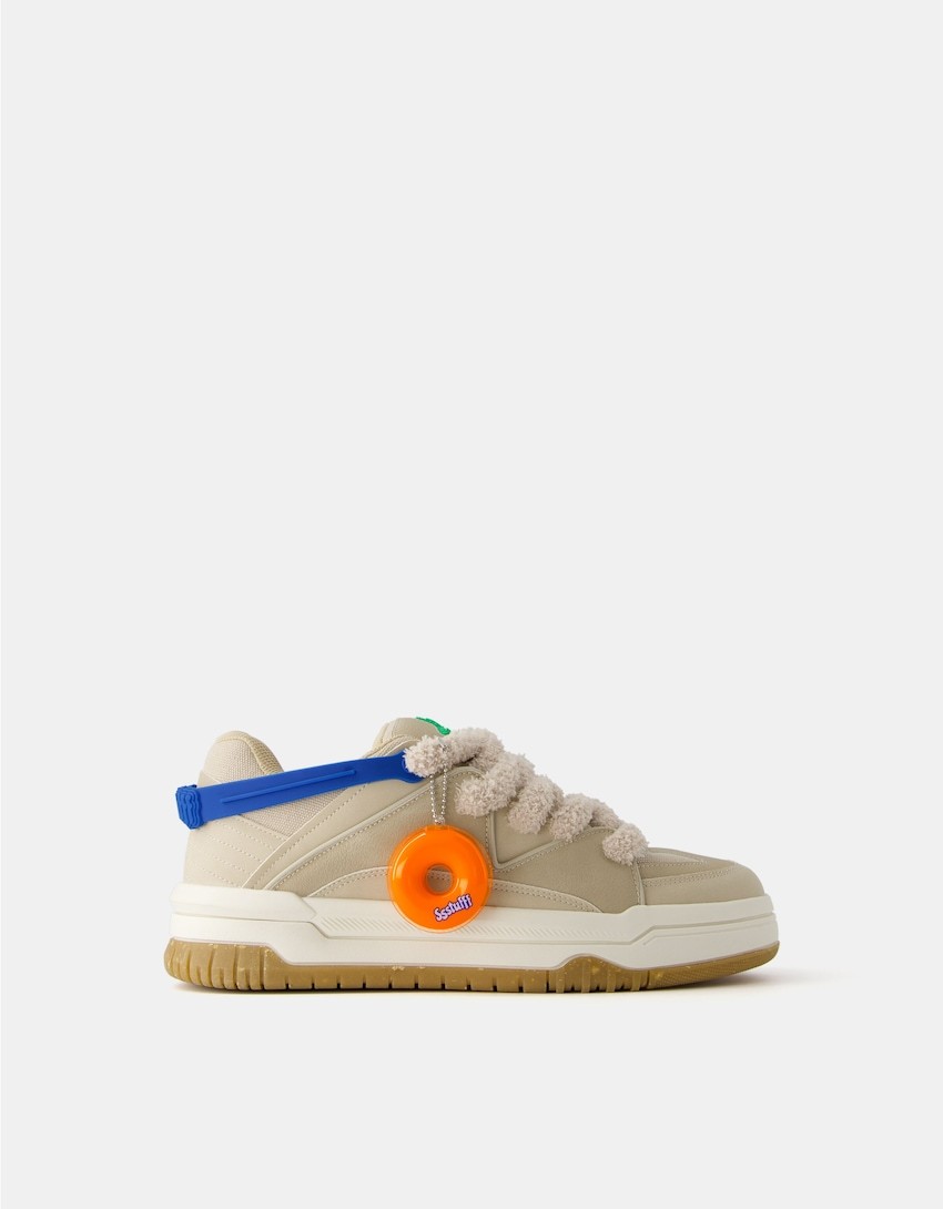 Sneakers with keyring detail-BERSSSHKA X SSSTUFFF