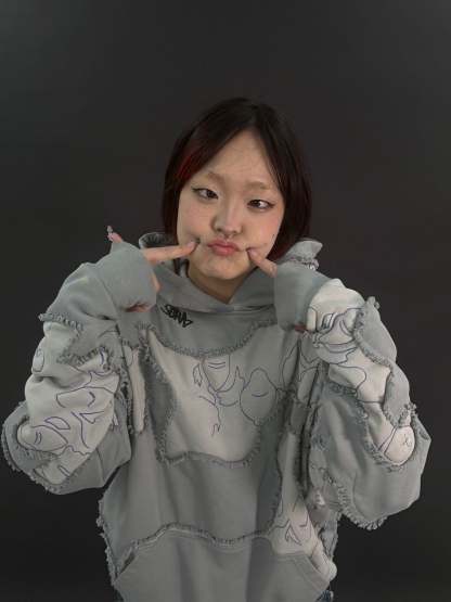 "LEVEL UP" Hoodie Grey-IYAMIUIO