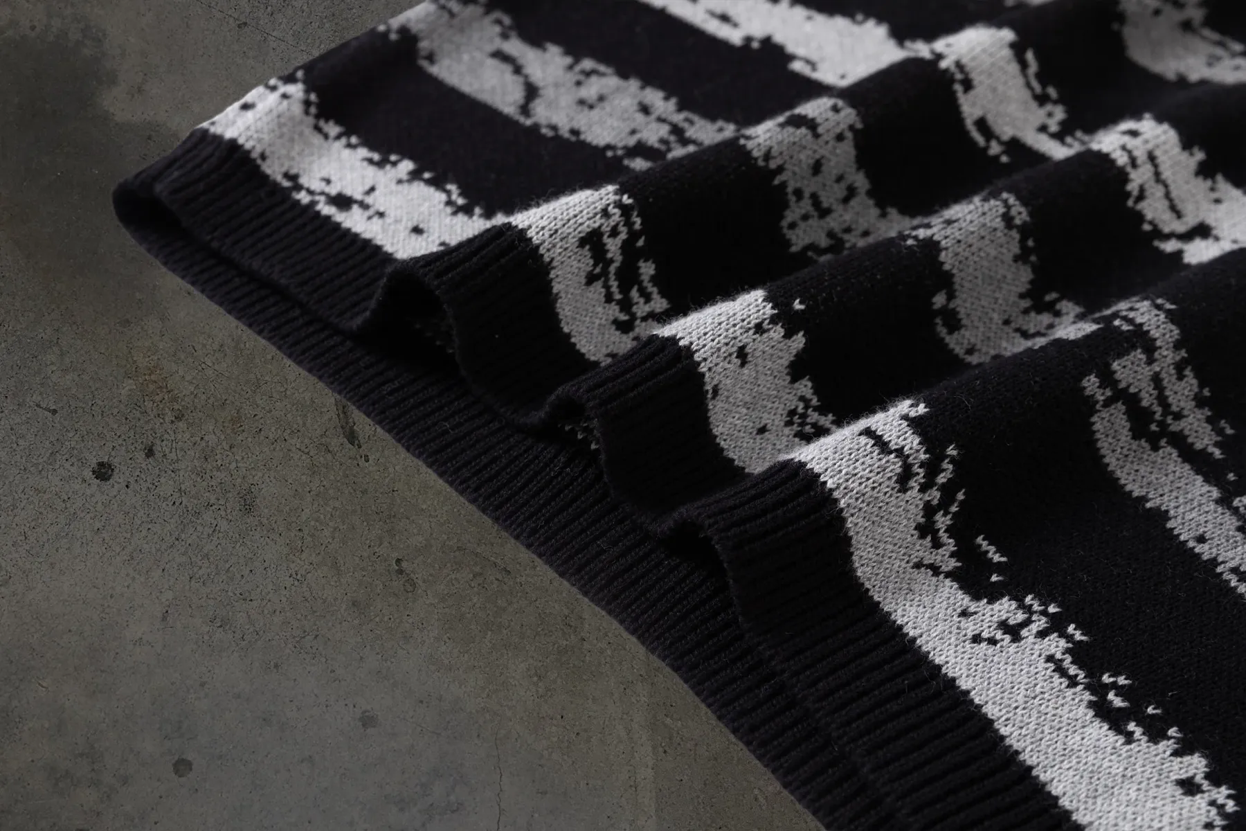 NIGHTMARE MOHAIR (RED/GREEN)-IYAMIUIO