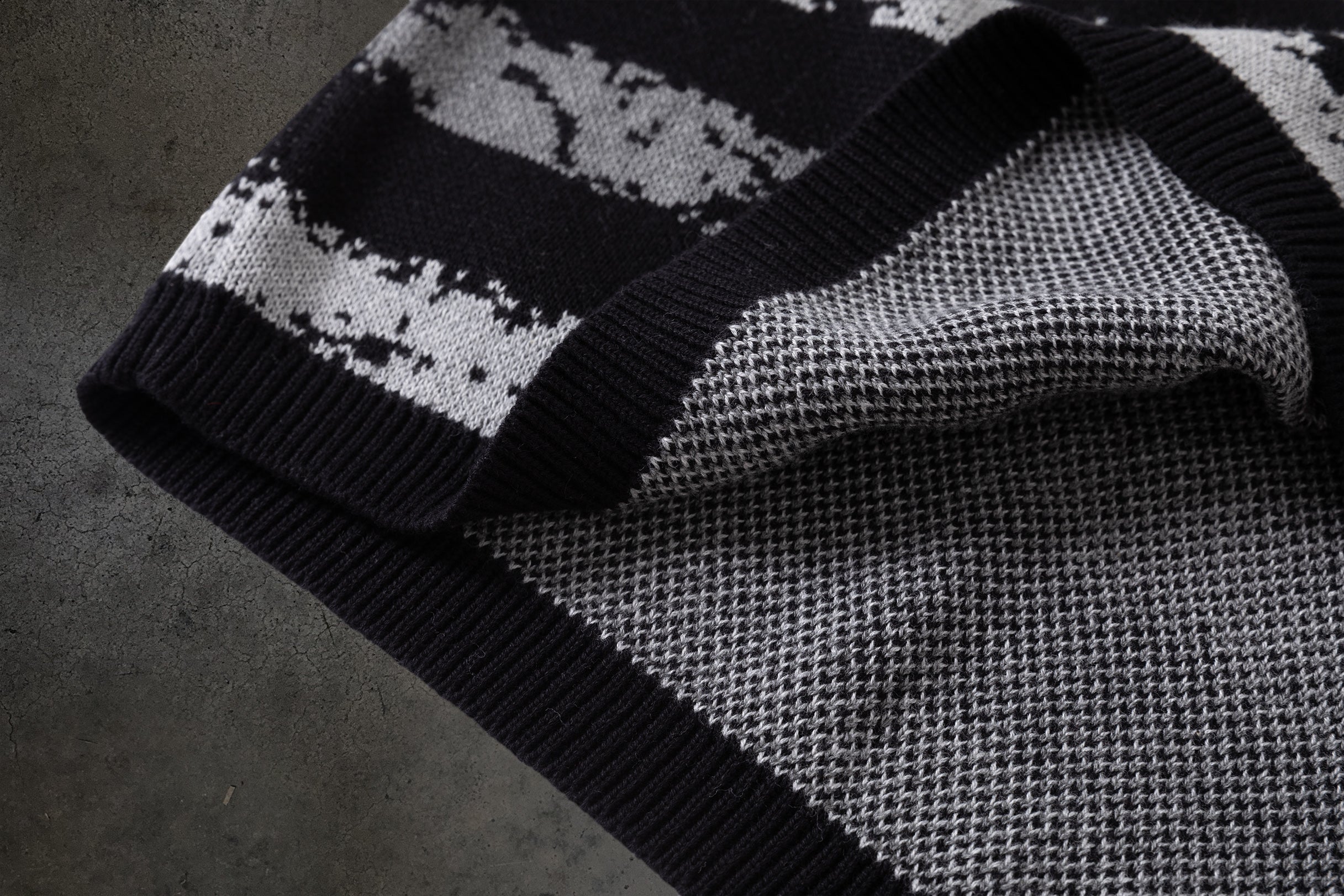 NIGHTMARE MOHAIR (RED/GREEN)-IYAMIUIO