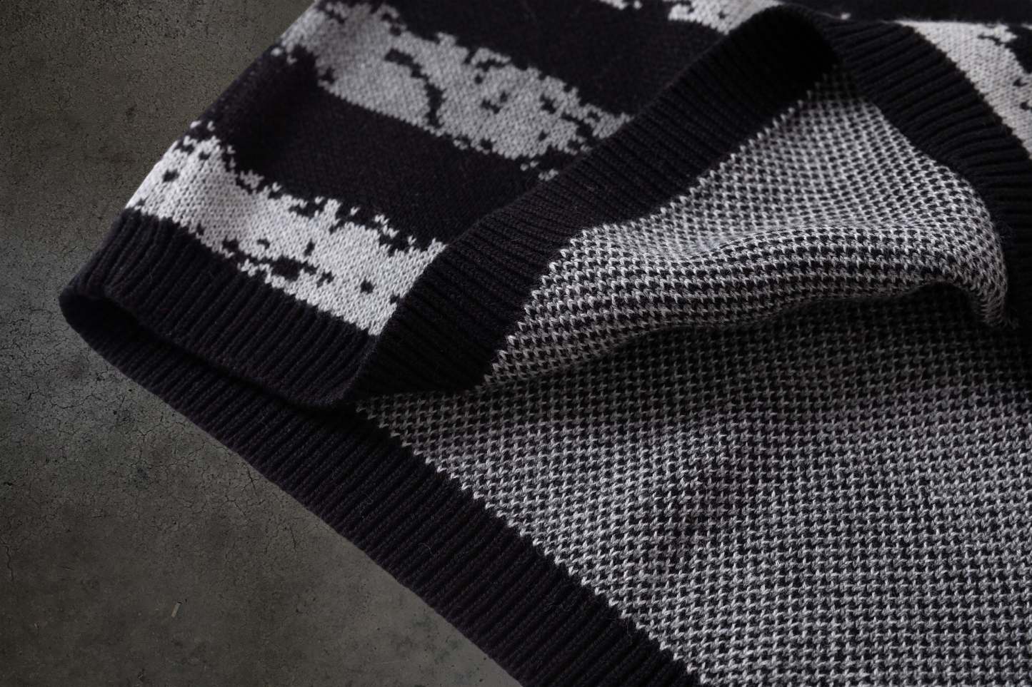 NIGHTMARE MOHAIR (RED/GREEN)-IYAMIUIO