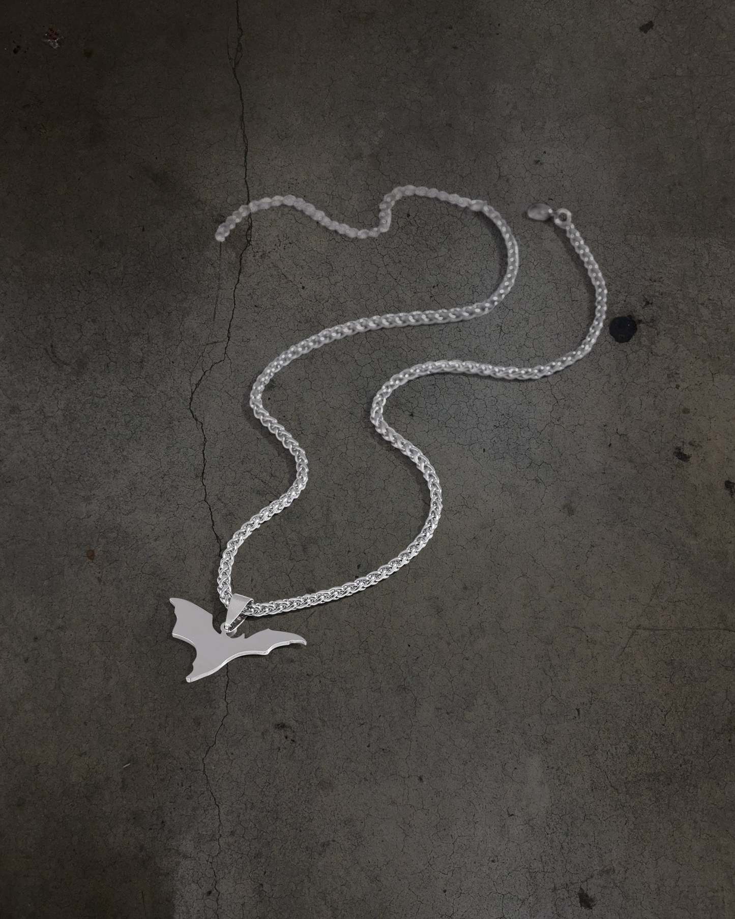 DITCH BAT CHAIN-IYAMIUIO