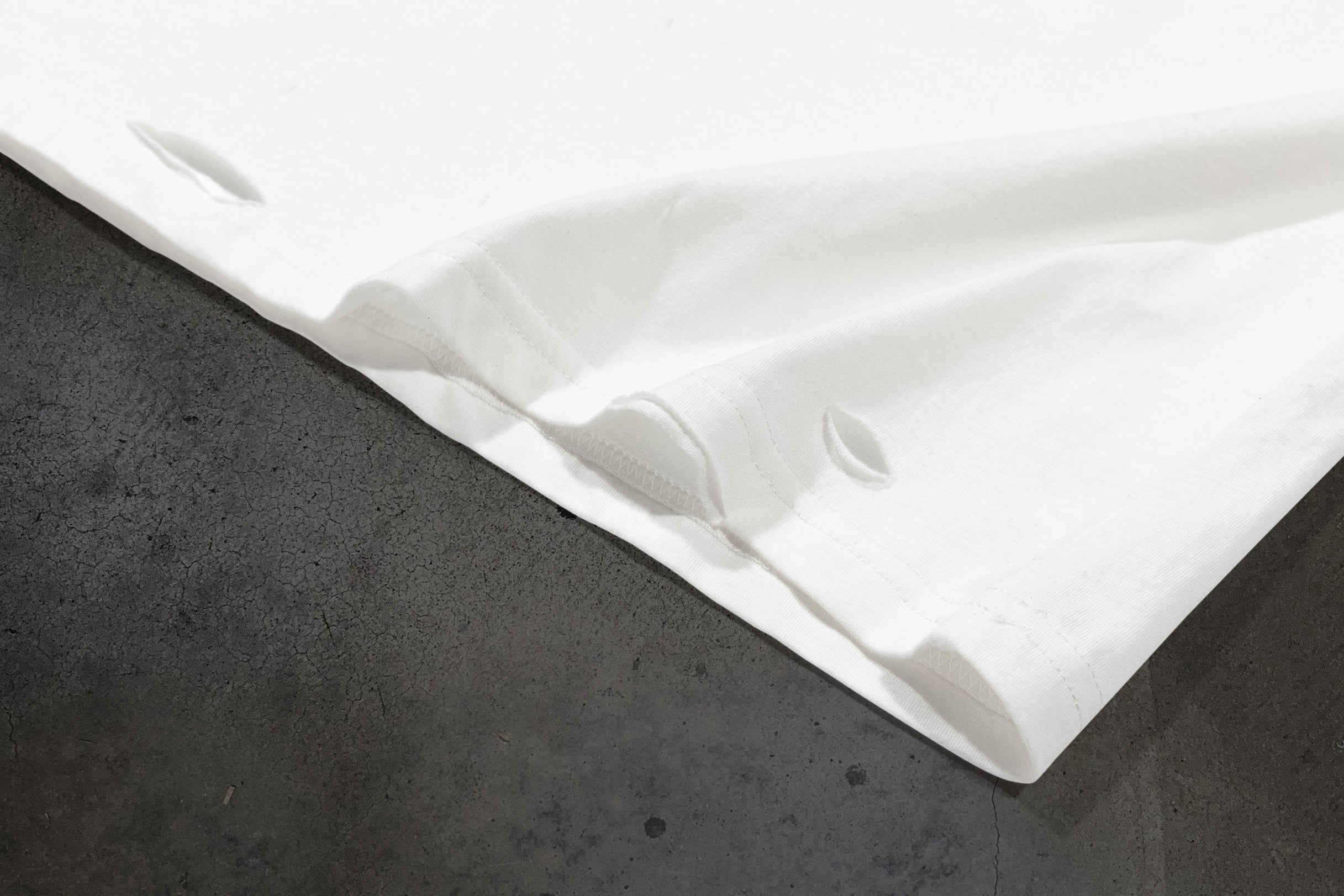 LOVELETTER DISTRESSED TEE (BONE)-IYAMIUIO