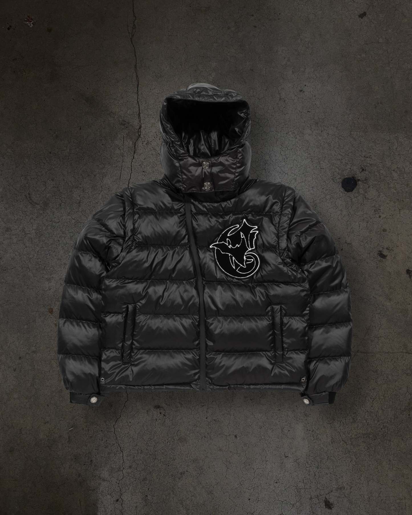 CORVIDITCH SHINY PUFFER (NOIR)-IYAMIUIO