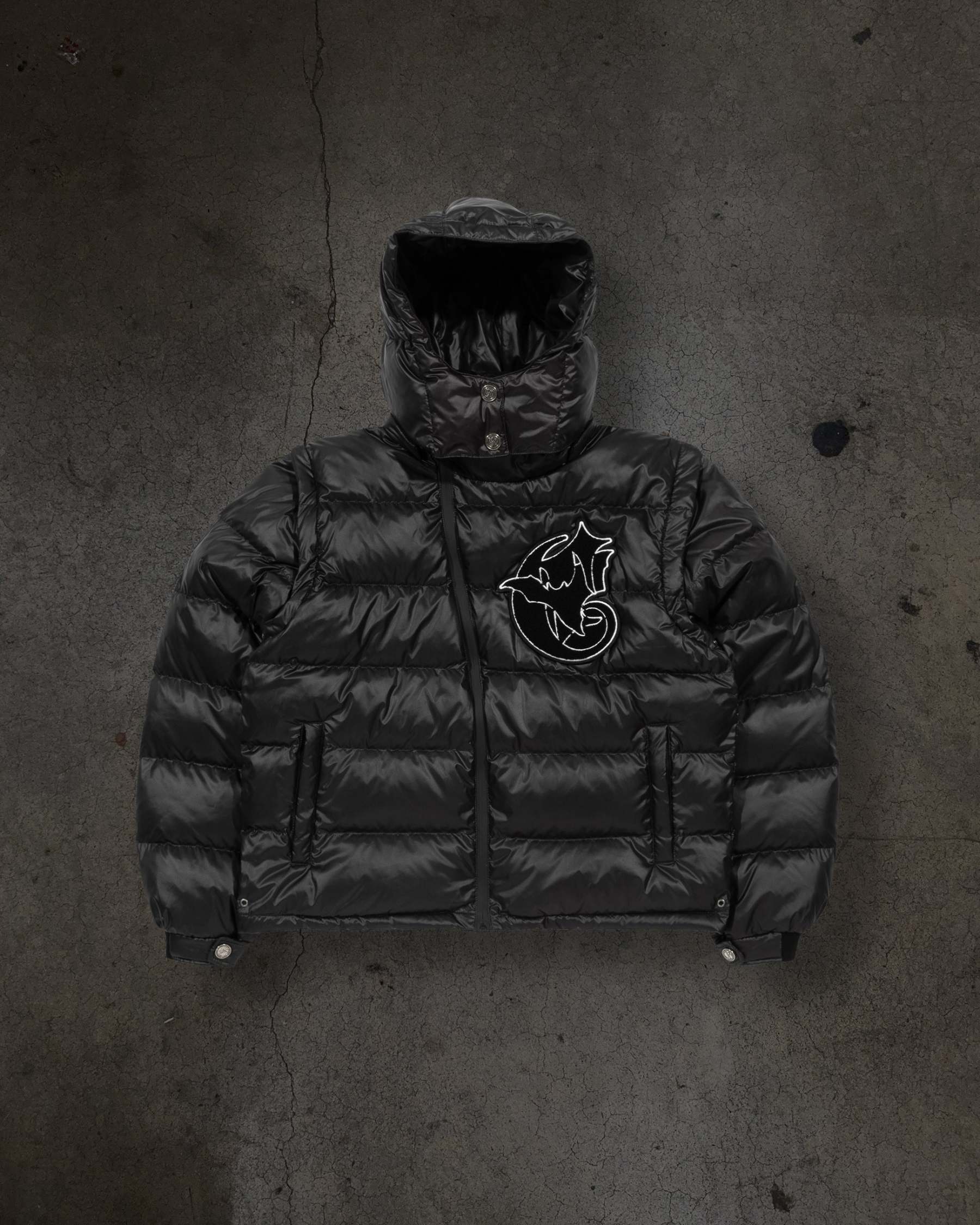 CORVIDITCH SHINY PUFFER (NOIR)-IYAMIUIO