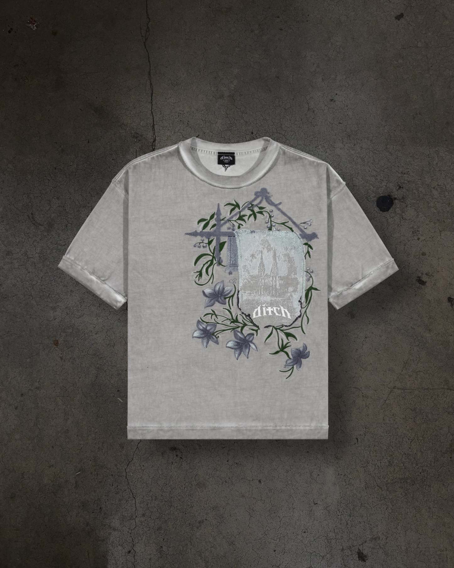 EMBROIDERED SCROLL TEE (DYED GREY)-IYAMIUIO