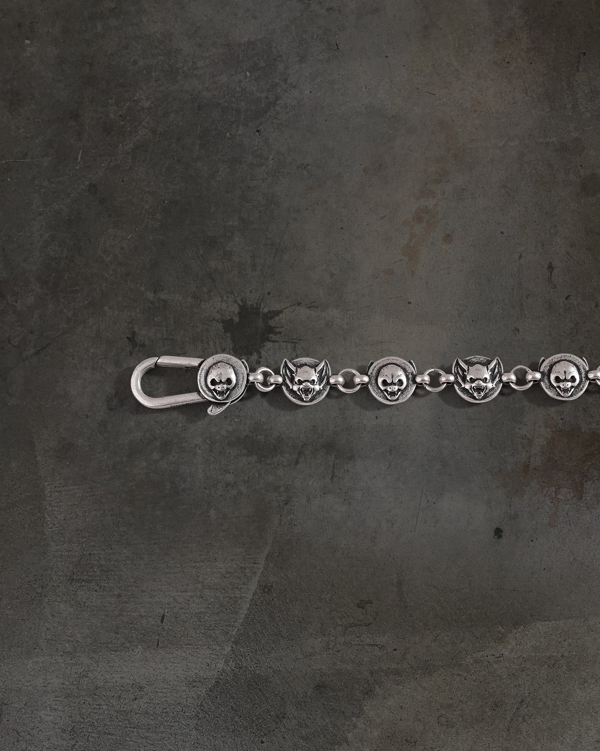 SILVER BAT/SKULL BRACELET-IYAMIUIO