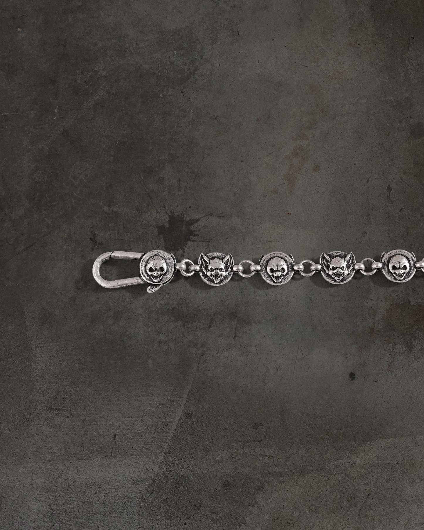 SILVER BAT/SKULL BRACELET-IYAMIUIO