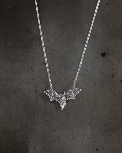 DITCH SILVER BAT CHAIN-IYAMIUIO