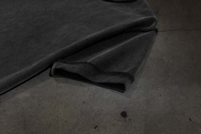 CORVIDITCH TOUR TEE (COAL)-IYAMIUIO