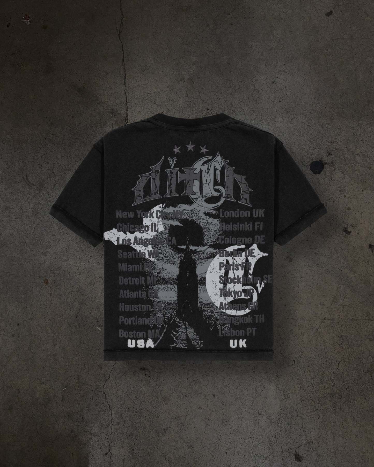 CORVIDITCH TOUR TEE (COAL)-IYAMIUIO