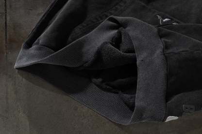 CORVIDITCH TOUR PULLOVER (COAL)-IYAMIUIO