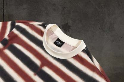 BLOODY STRIPED TEE (CREME)-IYAMIUIO