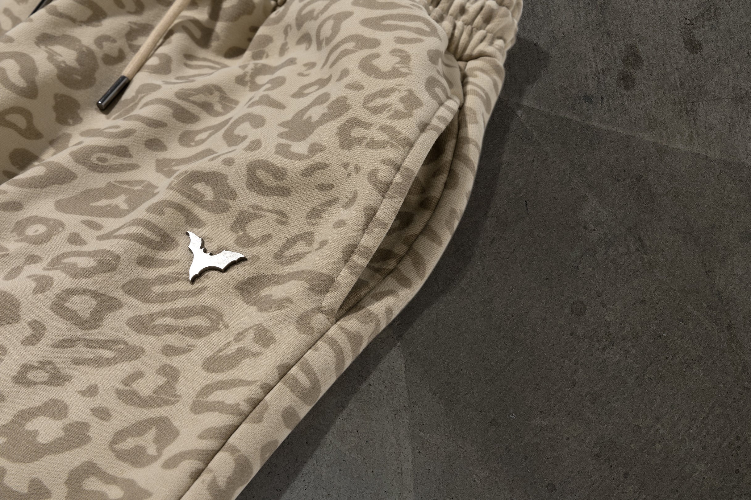 CHEETAH SWEATS (SAFARI)-IYAMIUIO