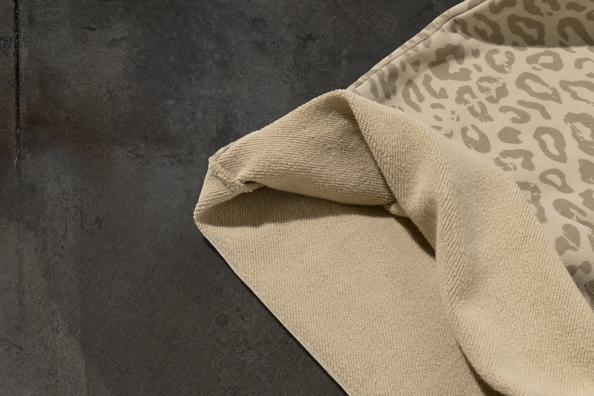 CHEETAH SWEATS (SAFARI)-IYAMIUIO