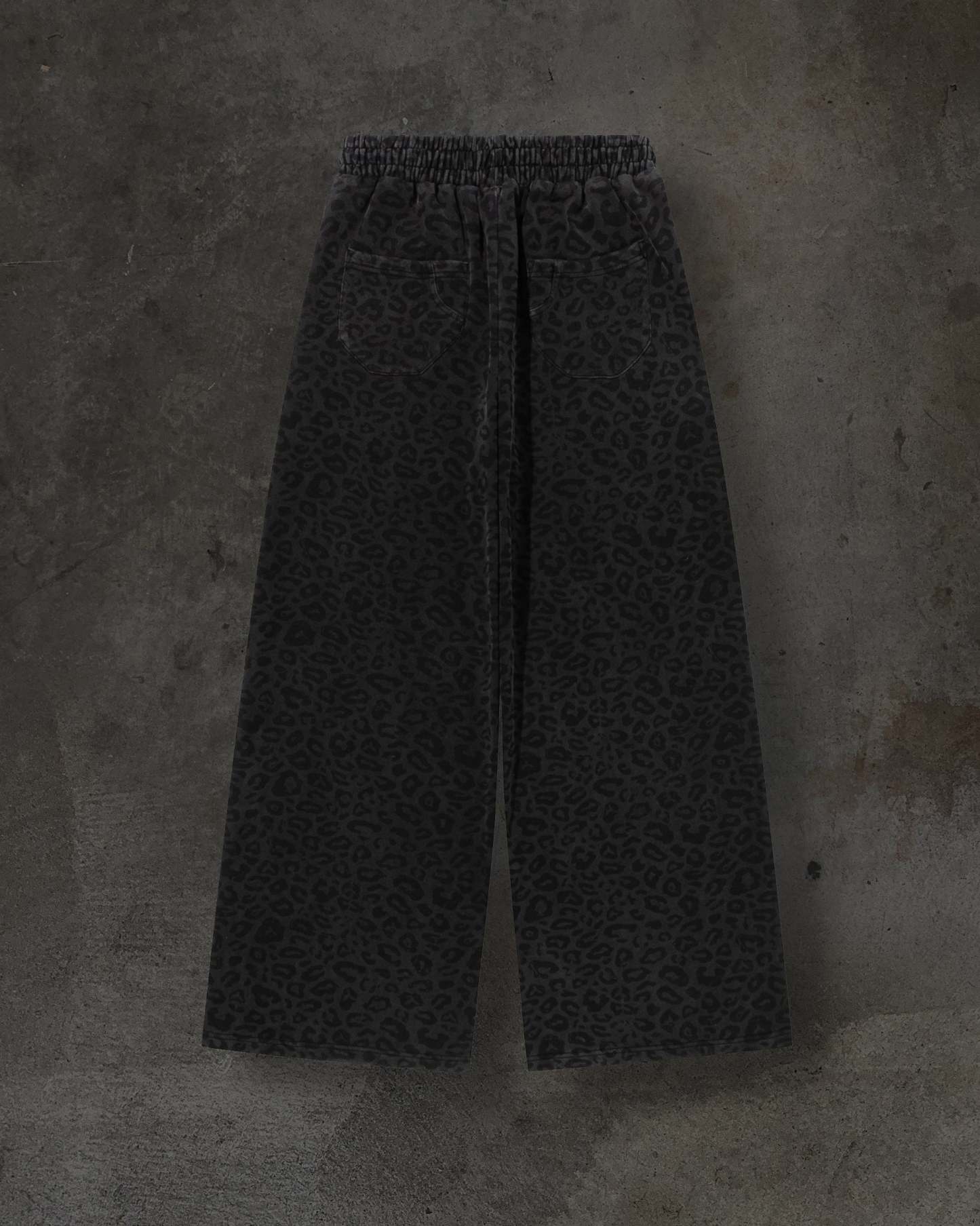 CHEETAH SWEATS (COAL)-IYAMIUIO