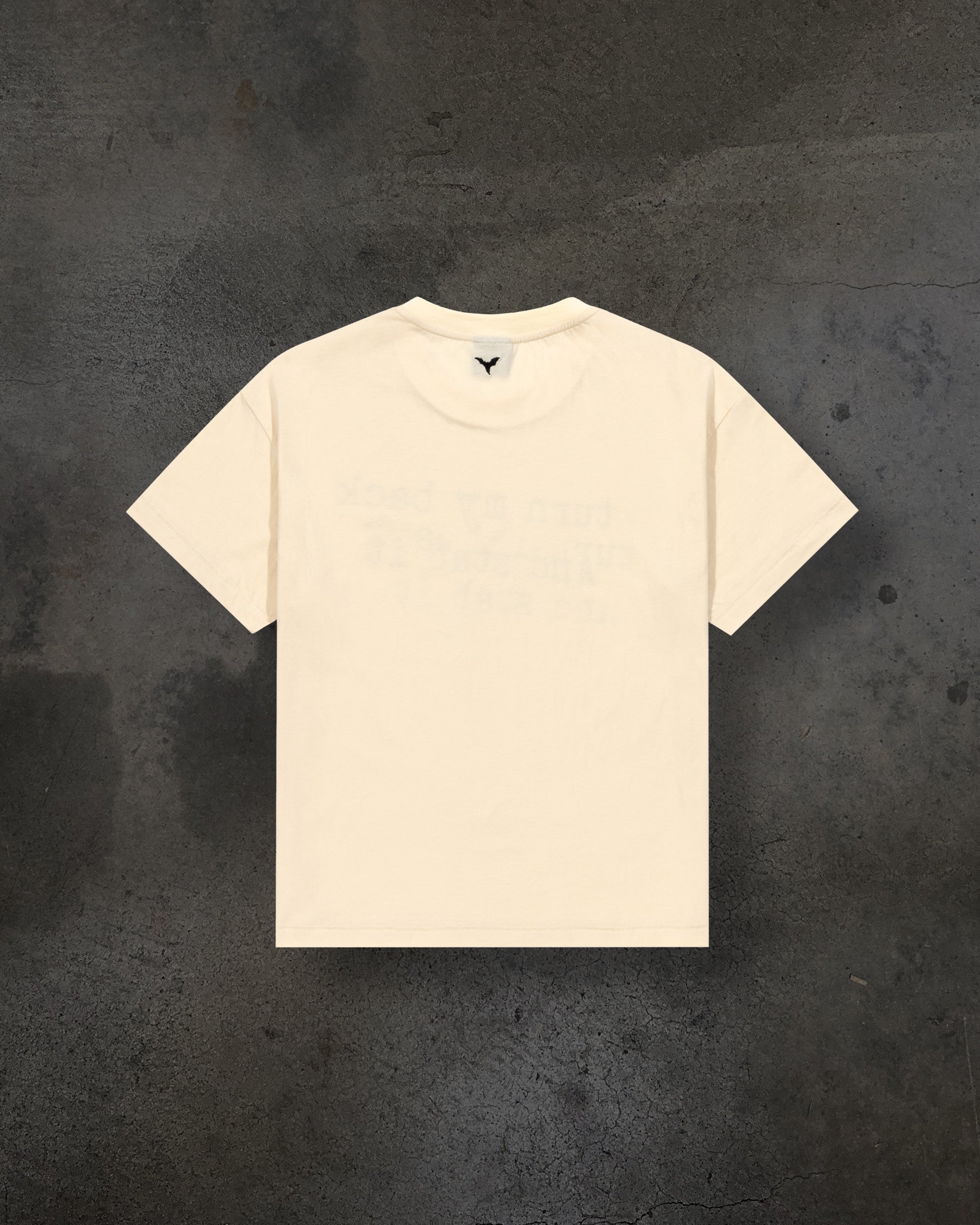 BACKSTAB TEE (CREME)-IYAMIUIO