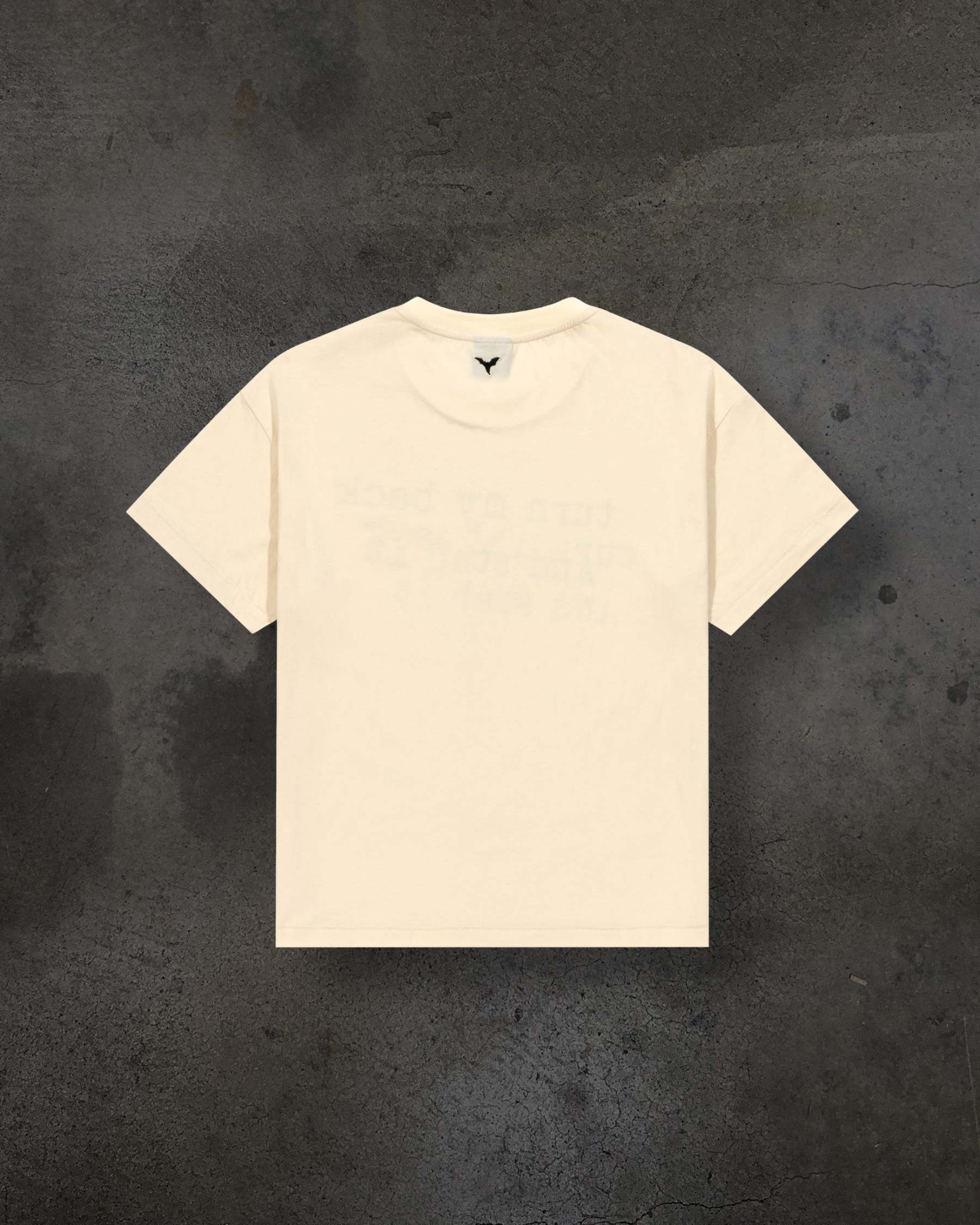 BACKSTAB TEE (CREME)-IYAMIUIO
