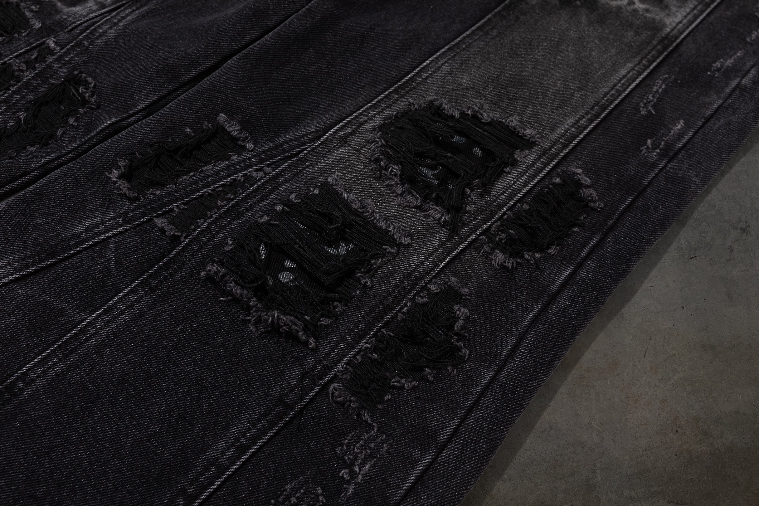 CHEETAH TORN DENIM (COAL)-IYAMIUIO