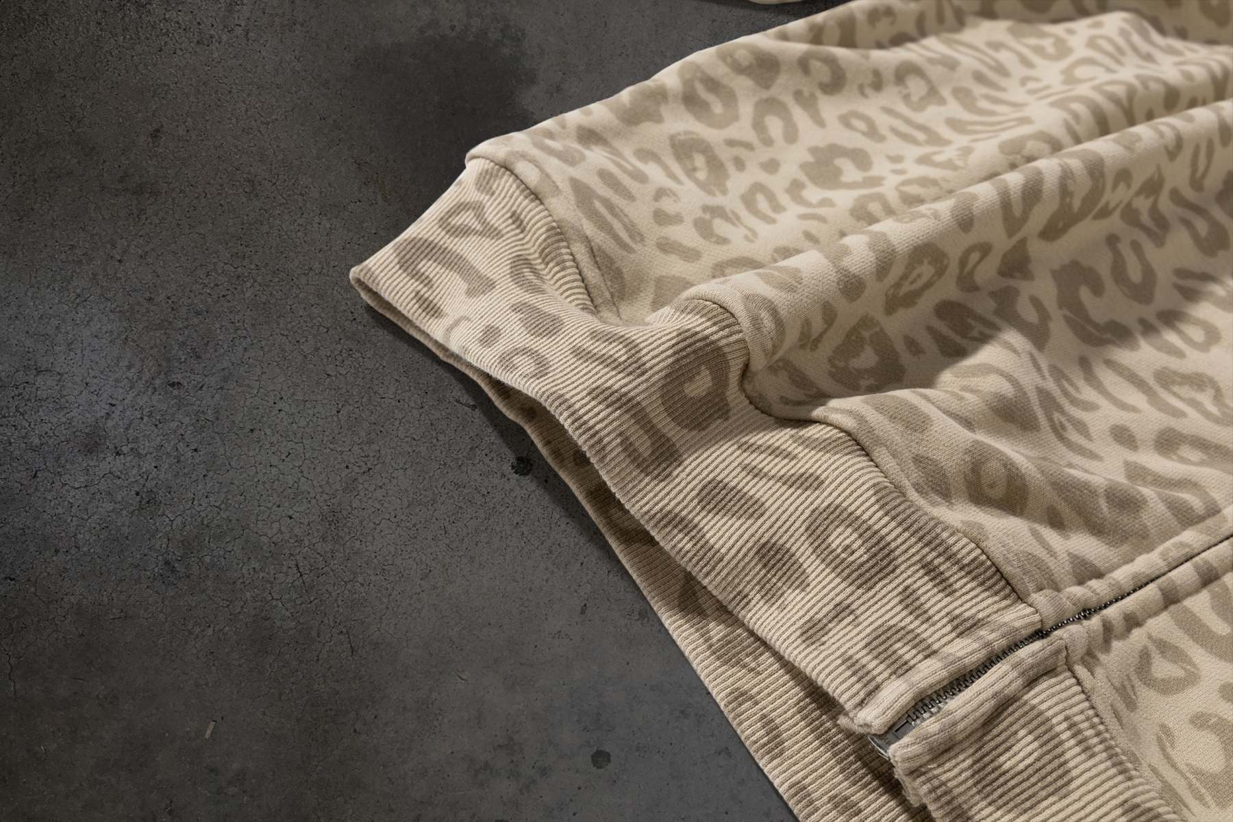 CHEETAH ZIPUP (SAFARI)-IYAMIUIO