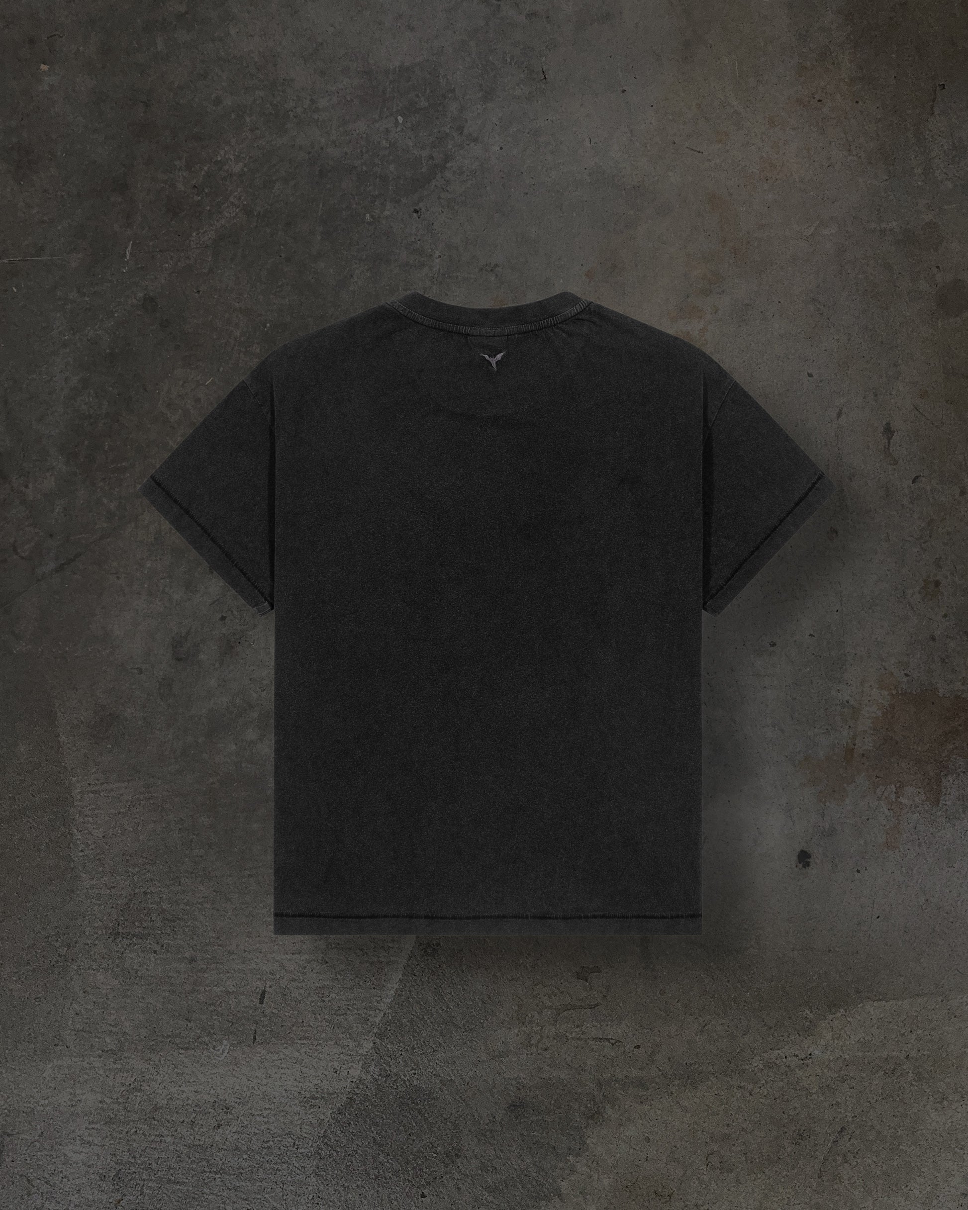 RED EYES TEE (COAL)-IYAMIUIO