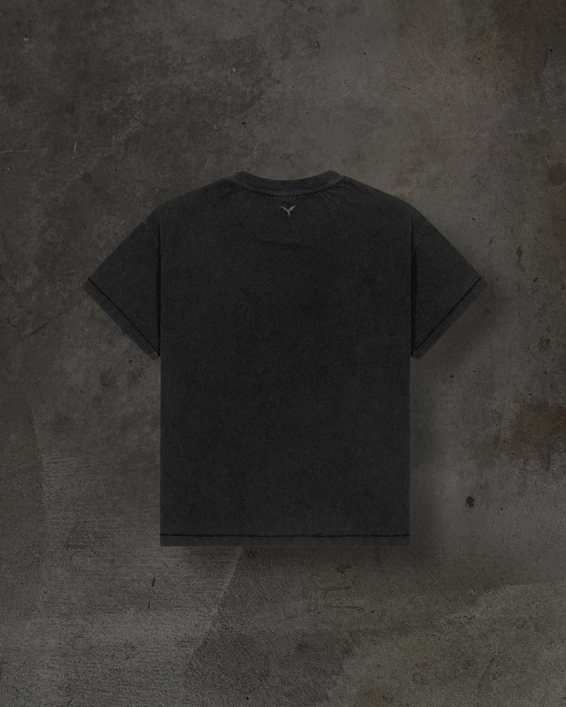 RED EYES TEE (COAL)-IYAMIUIO