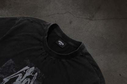 FOSSIL TEE (COAL)-IYAMIUIO