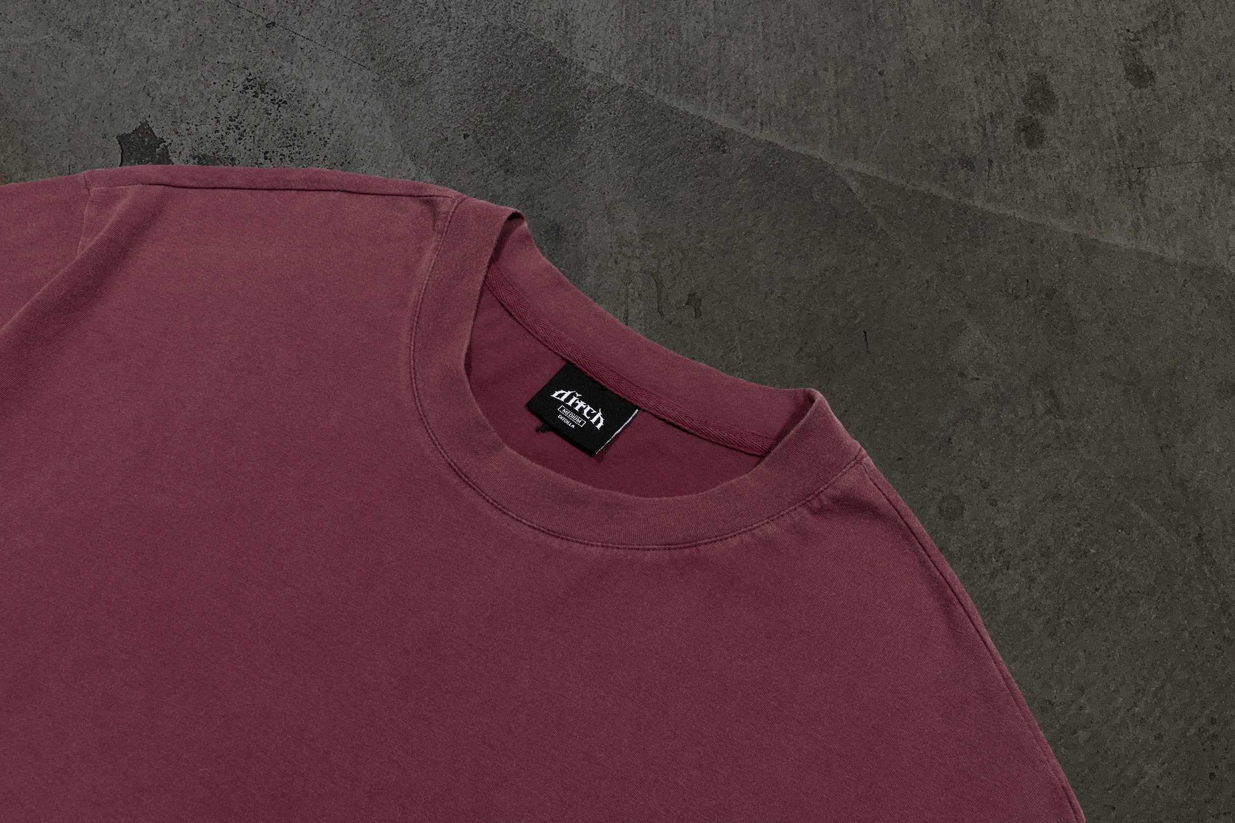 CROPPED BLANK TEE (CRIMSON)-IYAMIUIO
