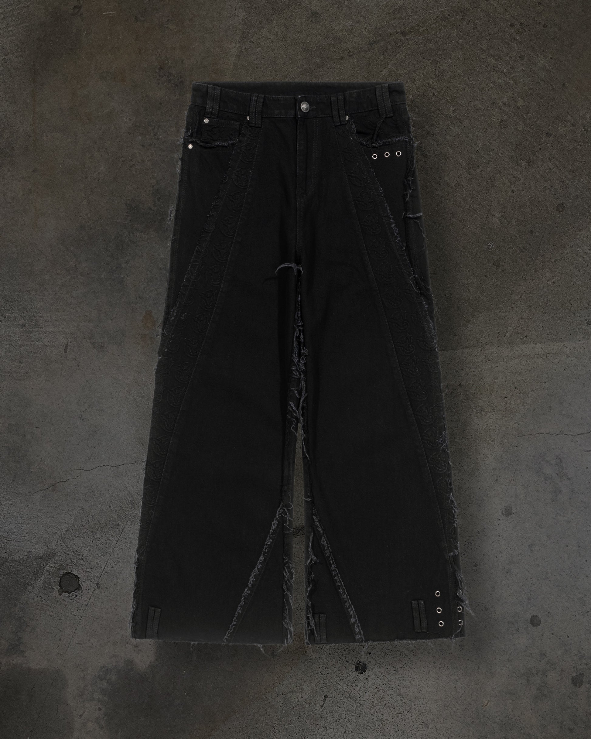 CORVIDITCH EMBOSSED DENIM (NOIR)-IYAMIUIO