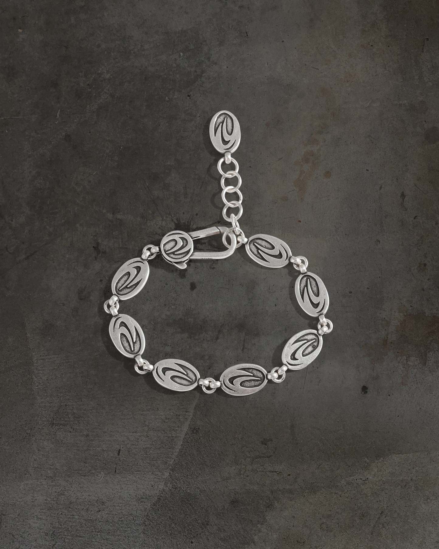 DITCH CHARM BRACELET-IYAMIUIO