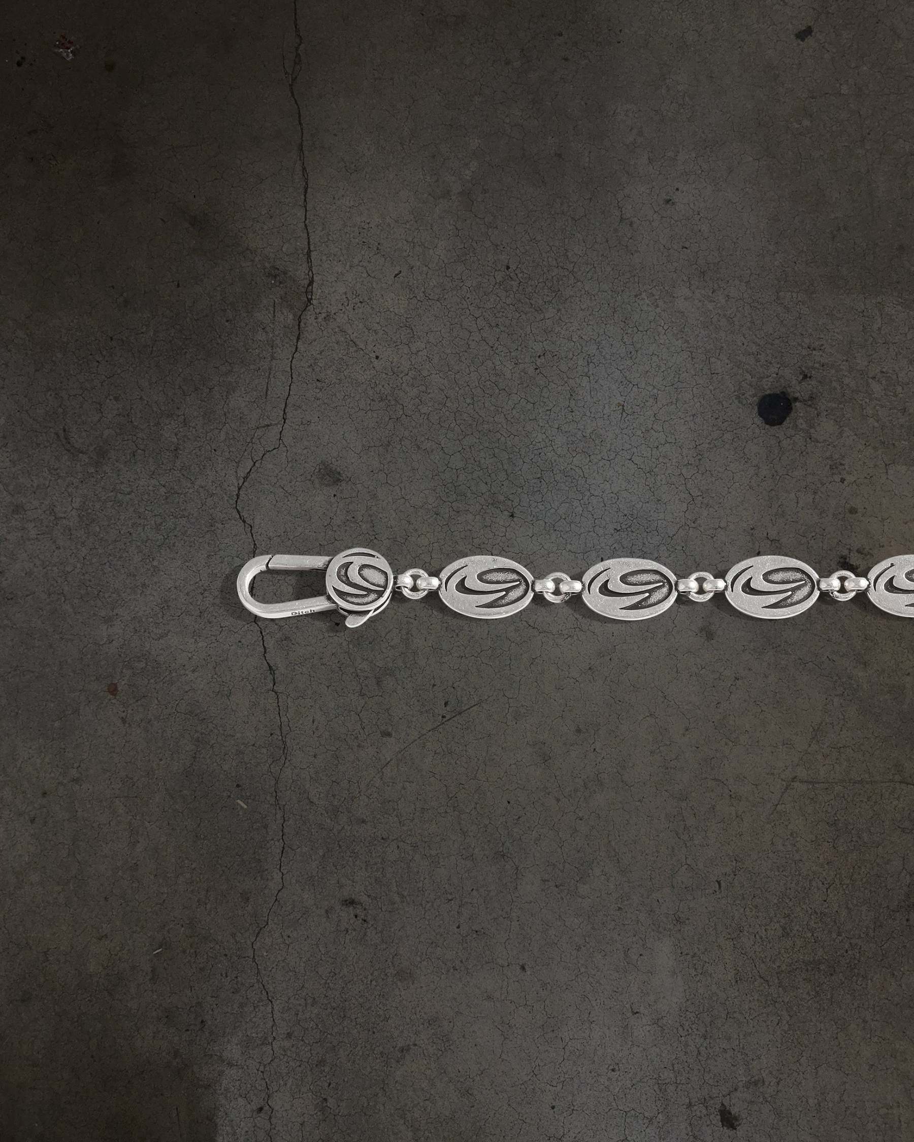 DITCH CHARM BRACELET-IYAMIUIO